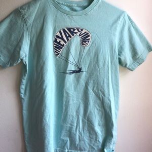 Tee shirt